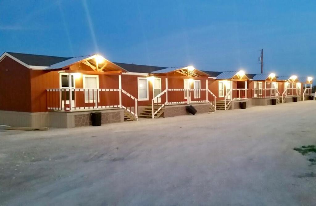 Big Lake Grand Inn מראה חיצוני תמונה